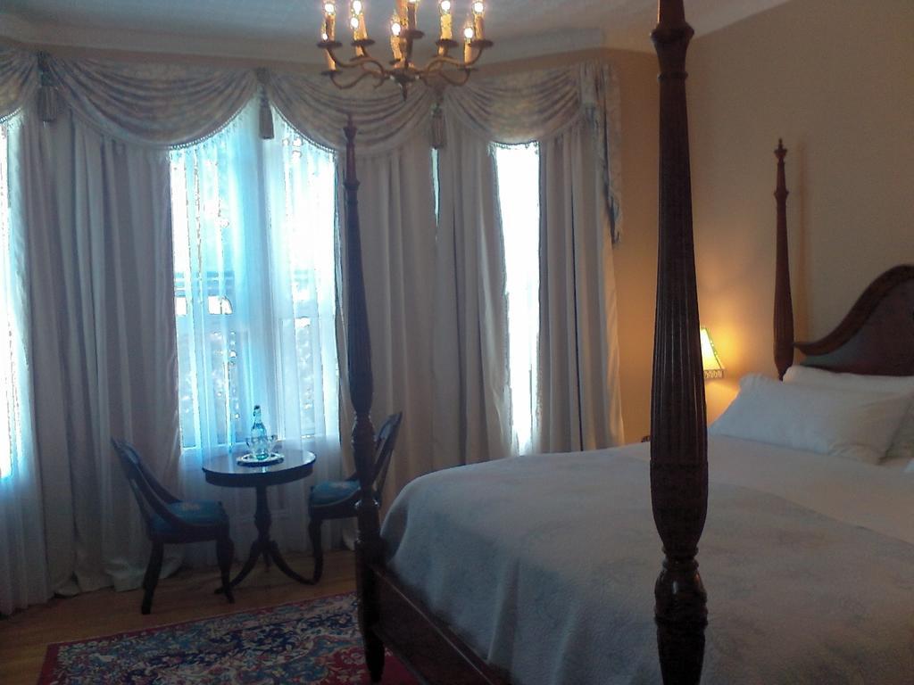 A Kingston Bed & Breakfast Exteriör bild