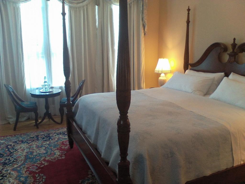 A Kingston Bed & Breakfast Exteriör bild