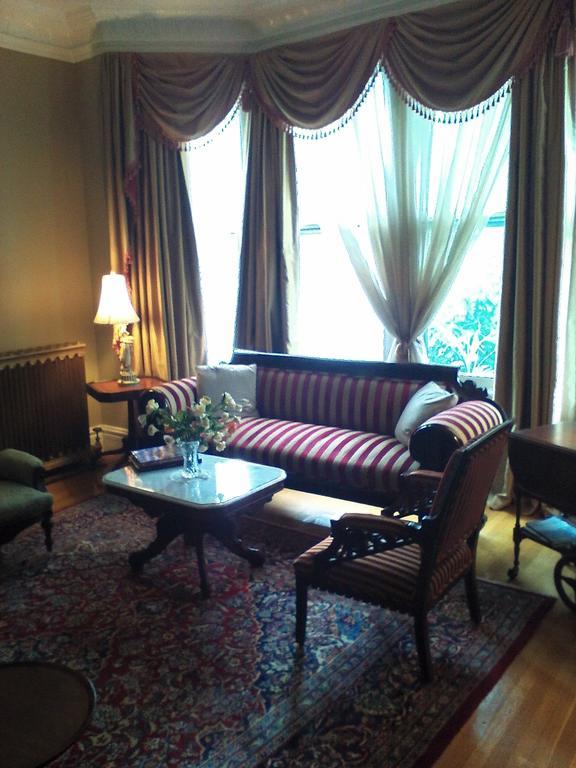 A Kingston Bed & Breakfast Exteriör bild